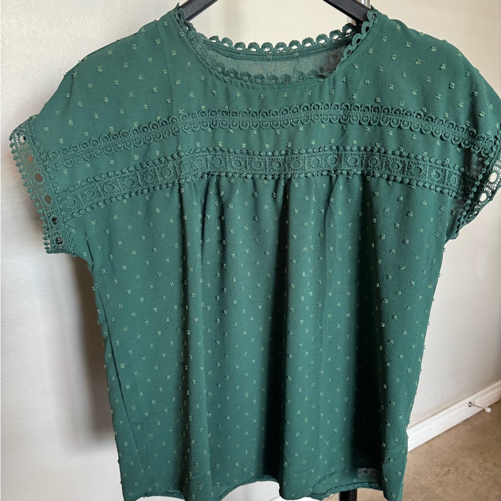 Elegant Green Lace Trim Women's Top